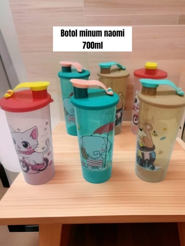 Botol minum / tumbler naomi (700 ml)